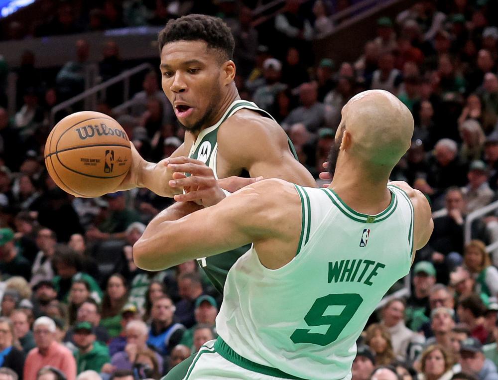 重边路传中 重边路传中